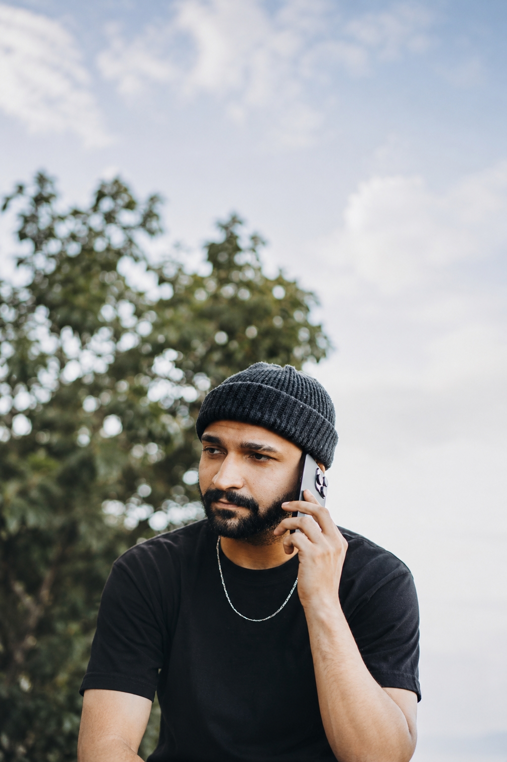 A Canberran reaching out for mental health support — illustrating the free Medicare Mental Health line.